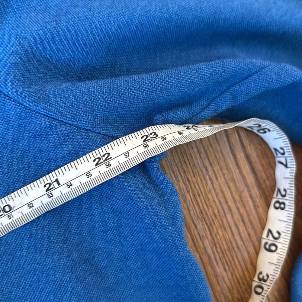 Vineyard Vines Blue V-Neck Sweater - Picture 7 of 9